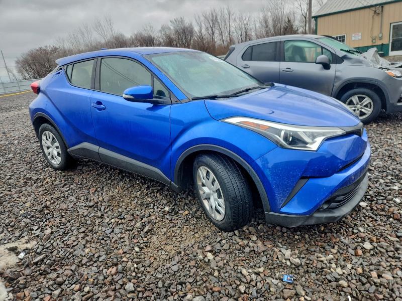 Фото 4 - TOYOTA C-HR