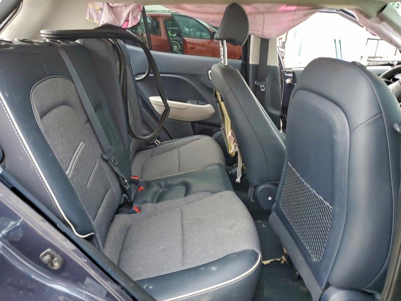 Фото 11 - HYUNDAI VENUE