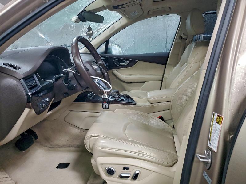 Фото 7 - AUDI Q7