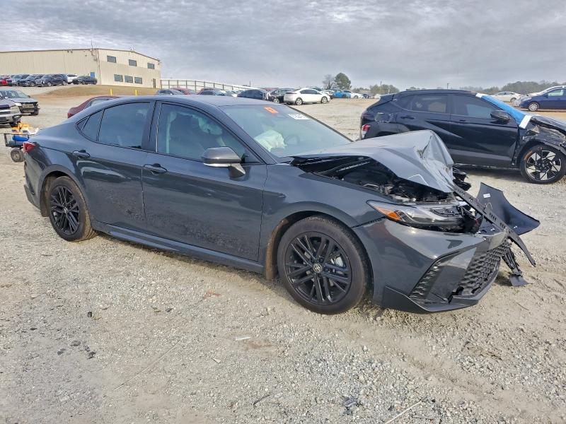 Фото 4 - TOYOTA CAMRY