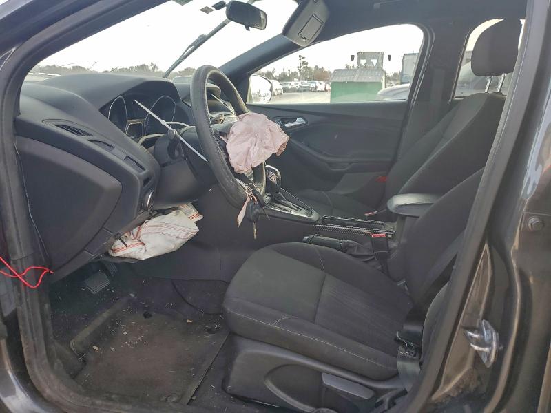 Фото 7 - FORD FOCUS