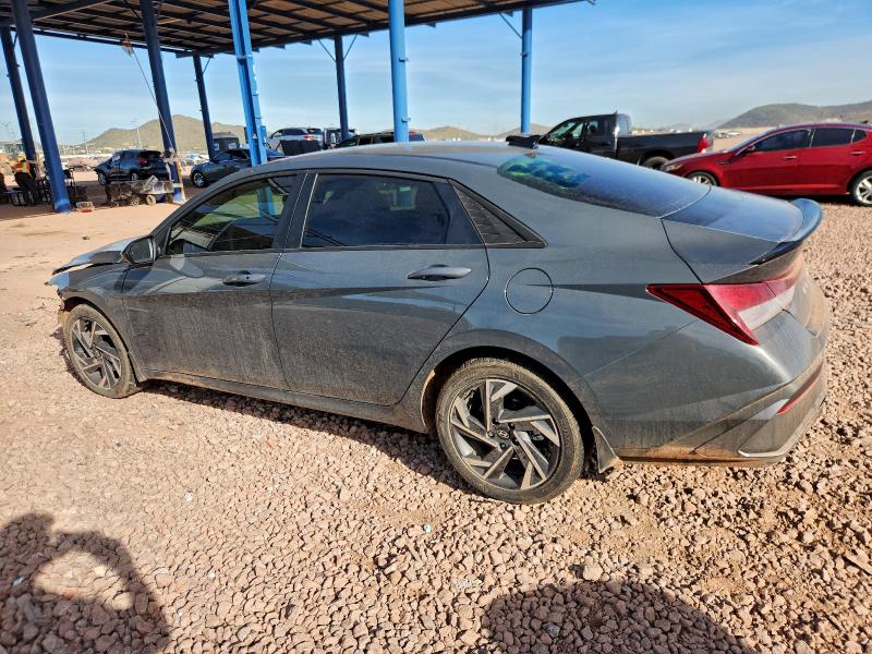 Фото 2 - HYUNDAI ELANTRA