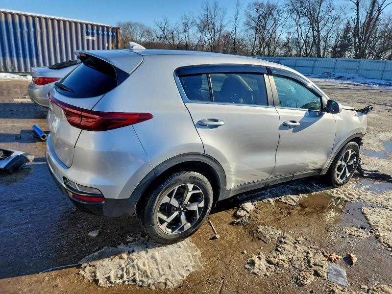 Фото 3 - KIA SPORTAGE