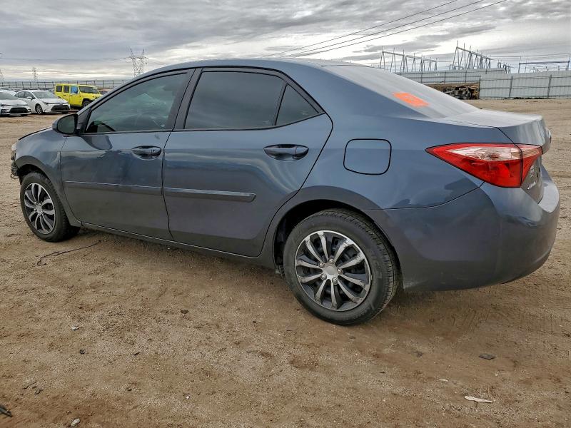 Фото 2 - TOYOTA COROLLA