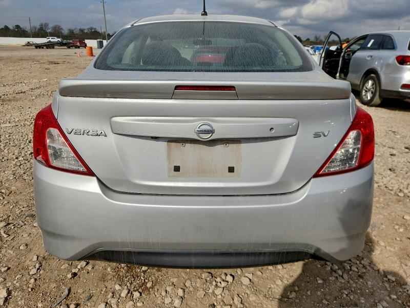 Фото 6 - NISSAN VERSA