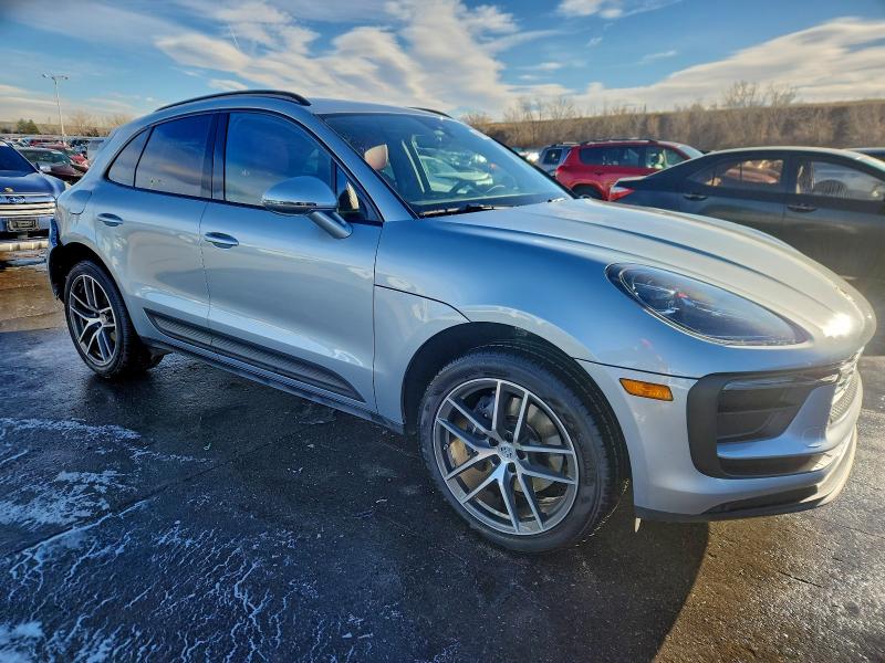 Фото 4 - PORSCHE MACAN