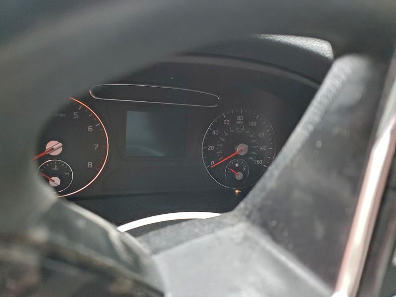 Фото 9 - KIA SORENTO