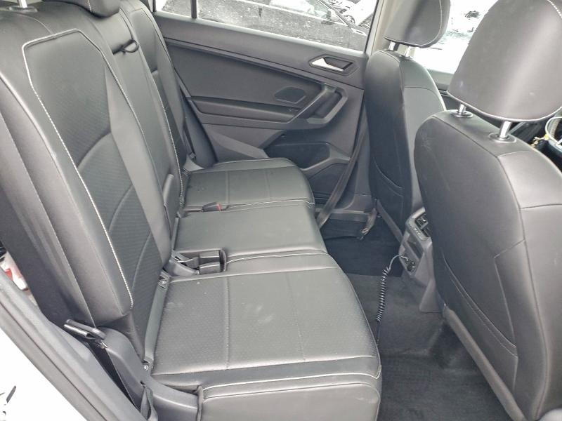 Фото 11 - VOLKSWAGEN TIGUAN