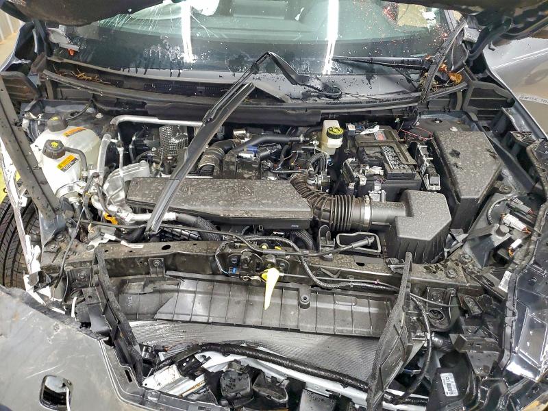 Фото 12 - NISSAN ROGUE