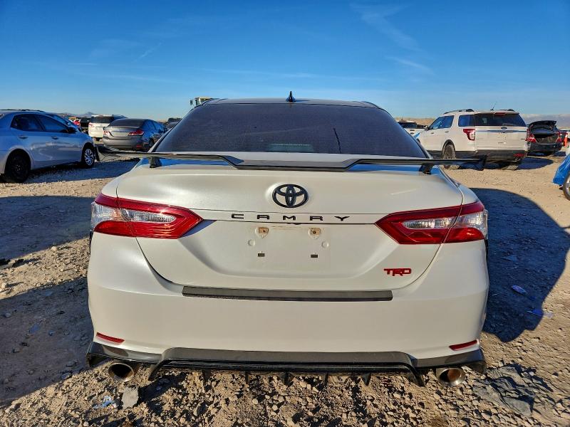 Фото 6 - TOYOTA CAMRY