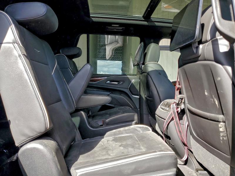 Фото 11 - CADILLAC ESCALADE