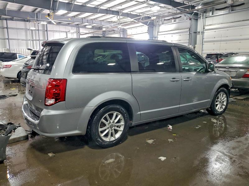 Фото 3 - DODGE CARAVAN