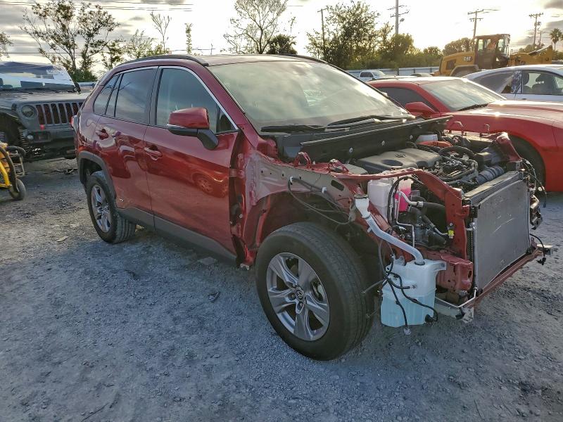 Фото 4 - TOYOTA RAV4