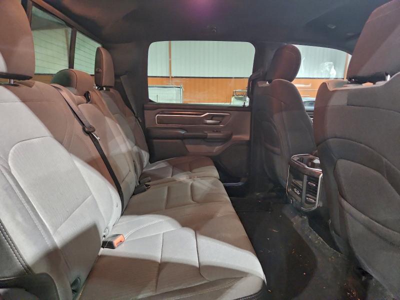 Фото 10 - RAM 1500