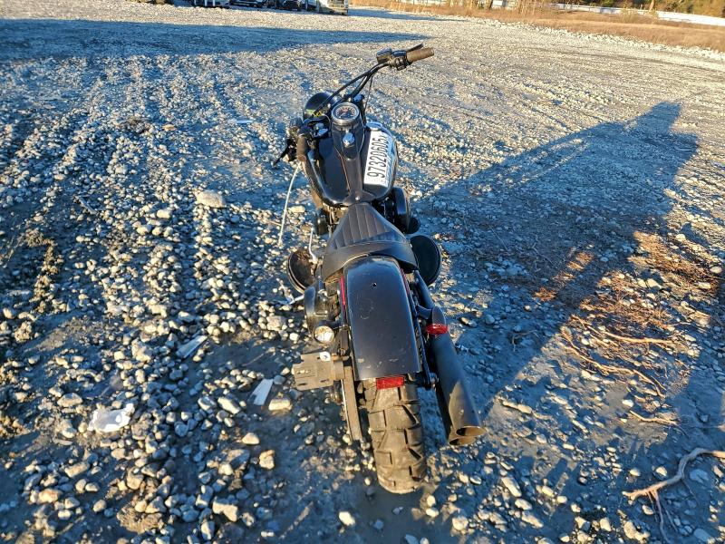 HARLEY-DAVIDSON FL 2017