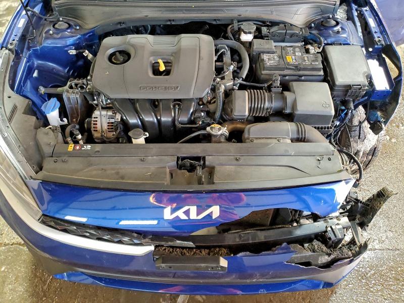 Фото 11 - KIA FORTE