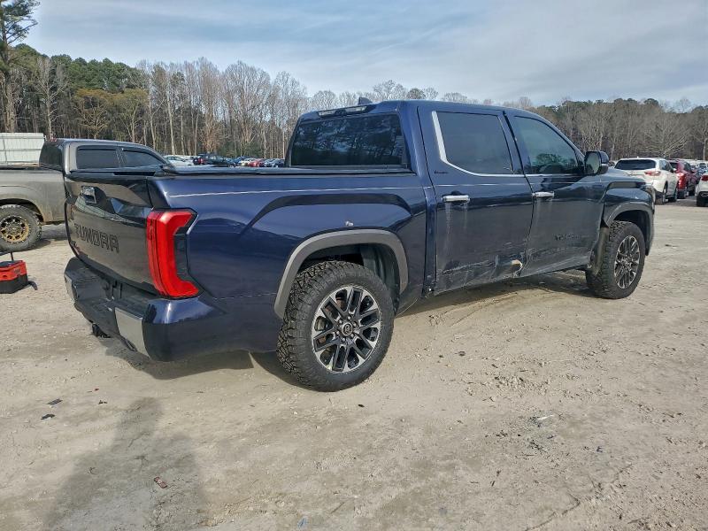 Фото 3 - TOYOTA TUNDRA