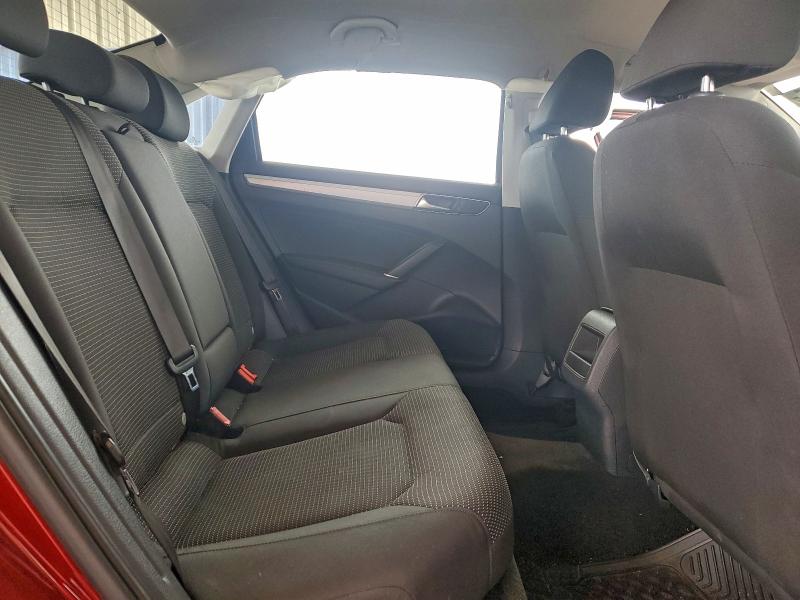 Фото 10 - VOLKSWAGEN PASSAT