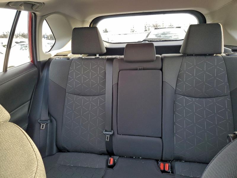 Фото 10 - TOYOTA RAV4