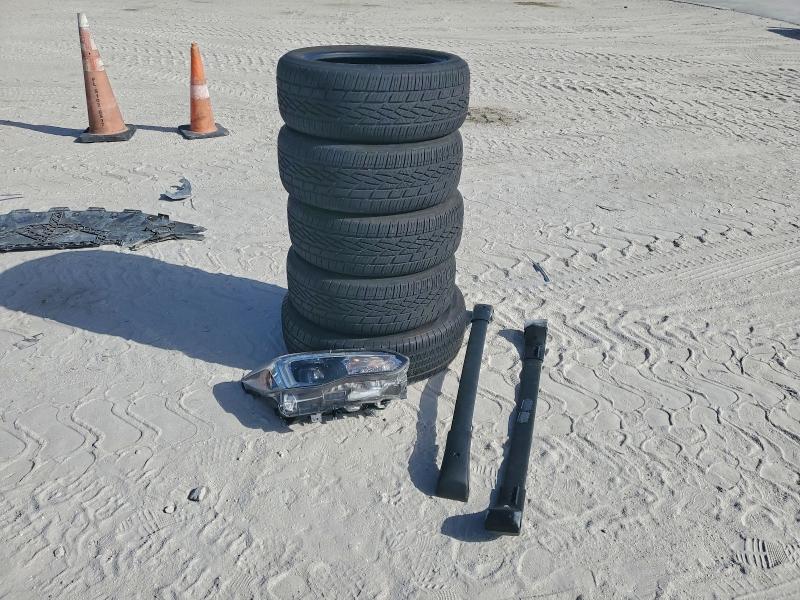 Фото 13 - SUBARU CROSSTREK