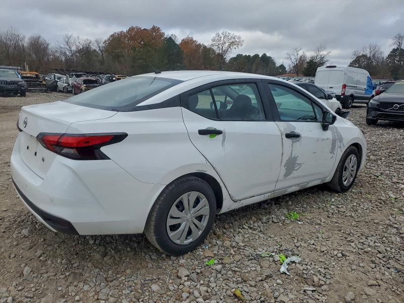 Фото 3 - NISSAN VERSA