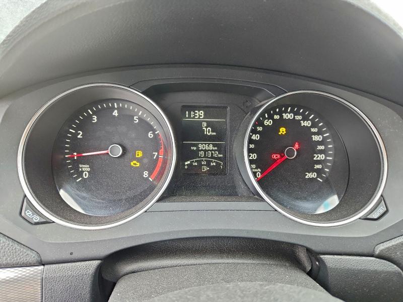 Фото 9 - VOLKSWAGEN JETTA