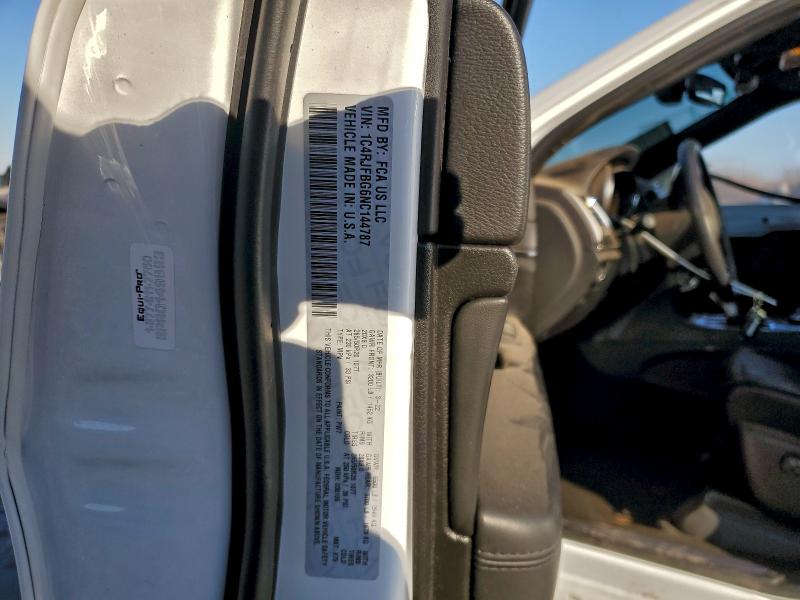 Фото 13 - JEEP GRAND CHER