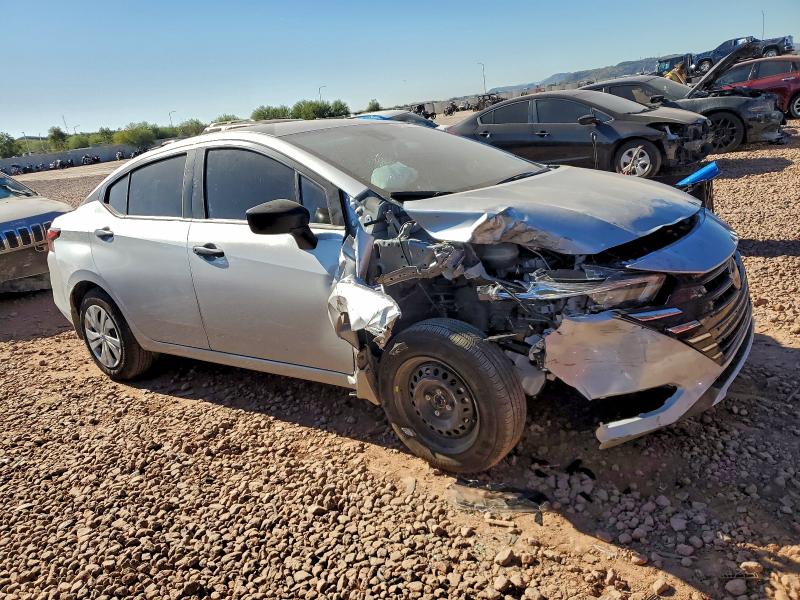 Фото 4 - NISSAN VERSA