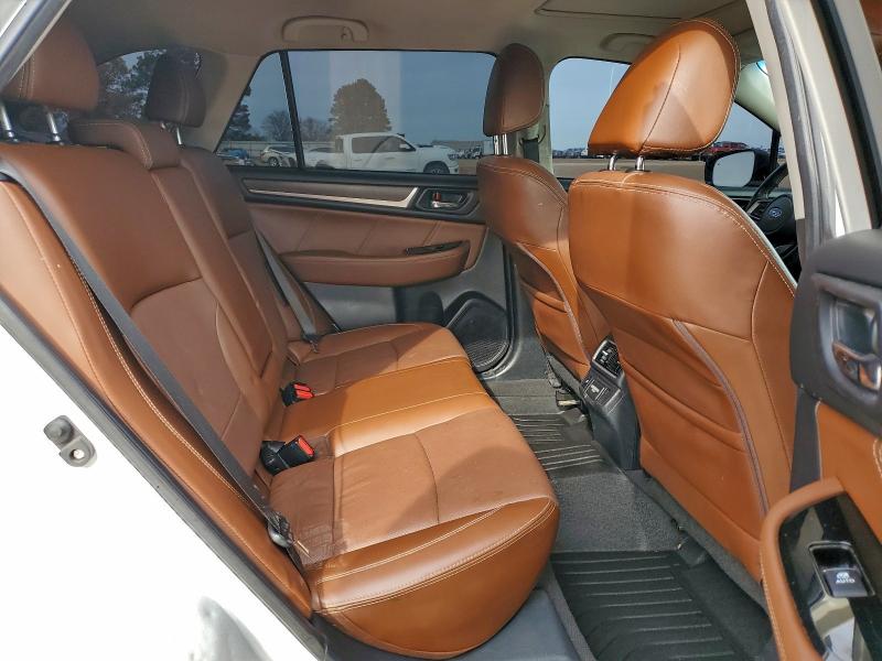 Фото 11 - SUBARU OUTBACK