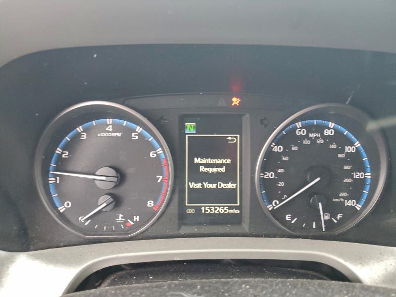 Фото 9 - TOYOTA RAV4