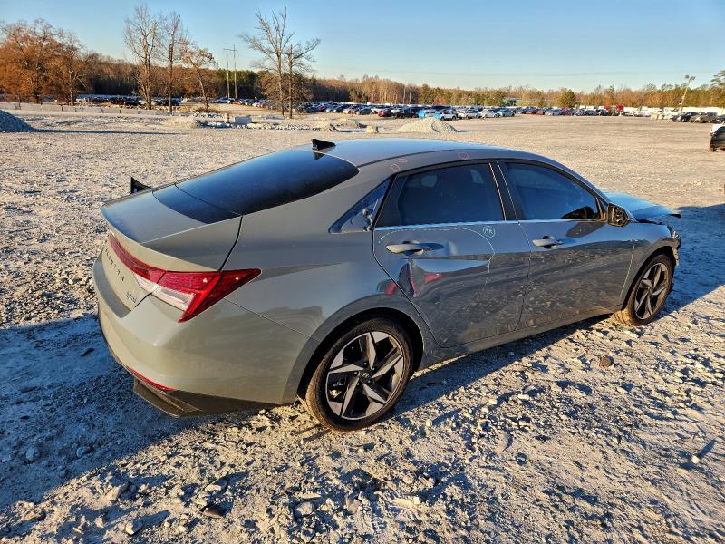 Фото 3 - HYUNDAI ELANTRA