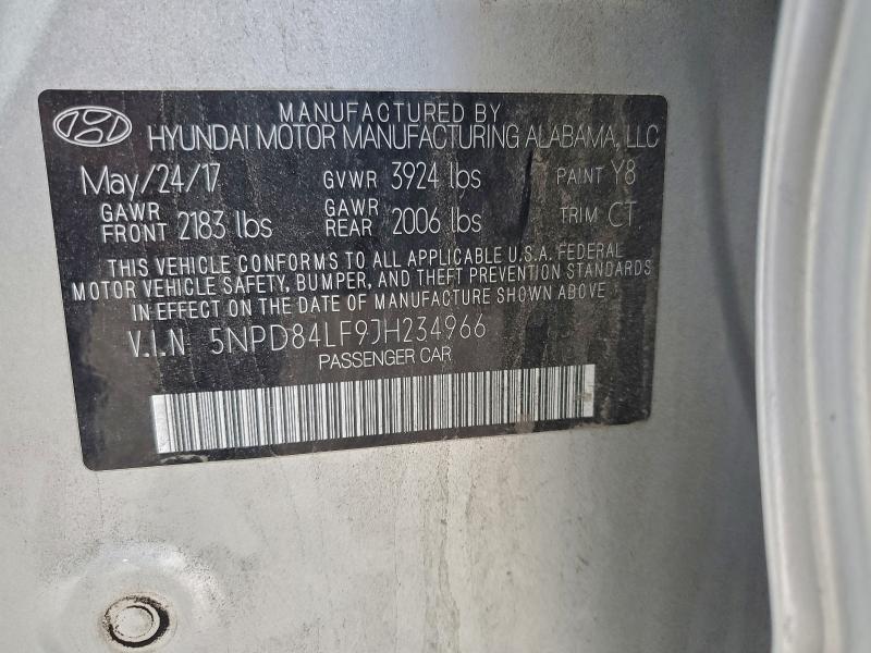 Фото 12 - HYUNDAI ELANTRA