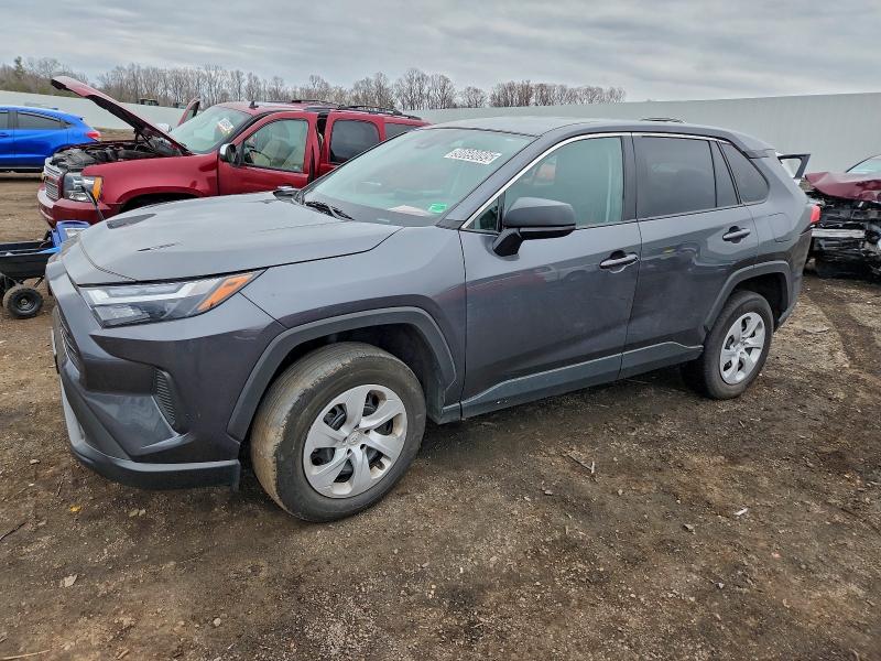 Фото 1 - TOYOTA RAV4