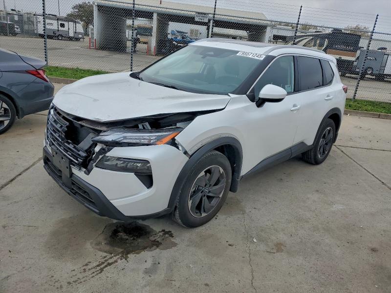 Фото 1 - NISSAN ROGUE