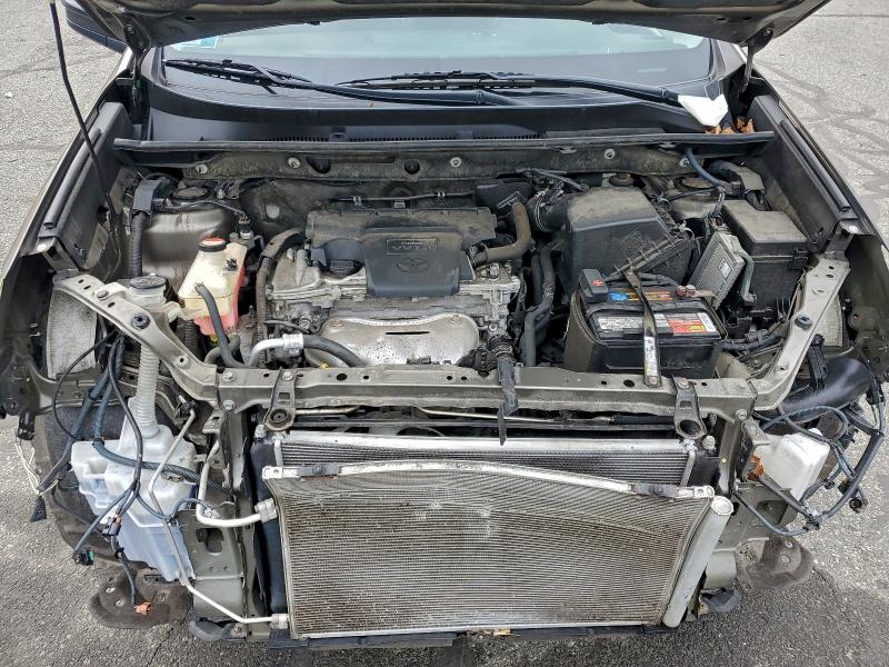 Фото 11 - TOYOTA RAV4