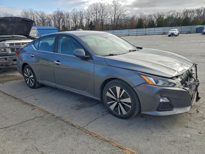 Фото 4 - NISSAN ALTIMA