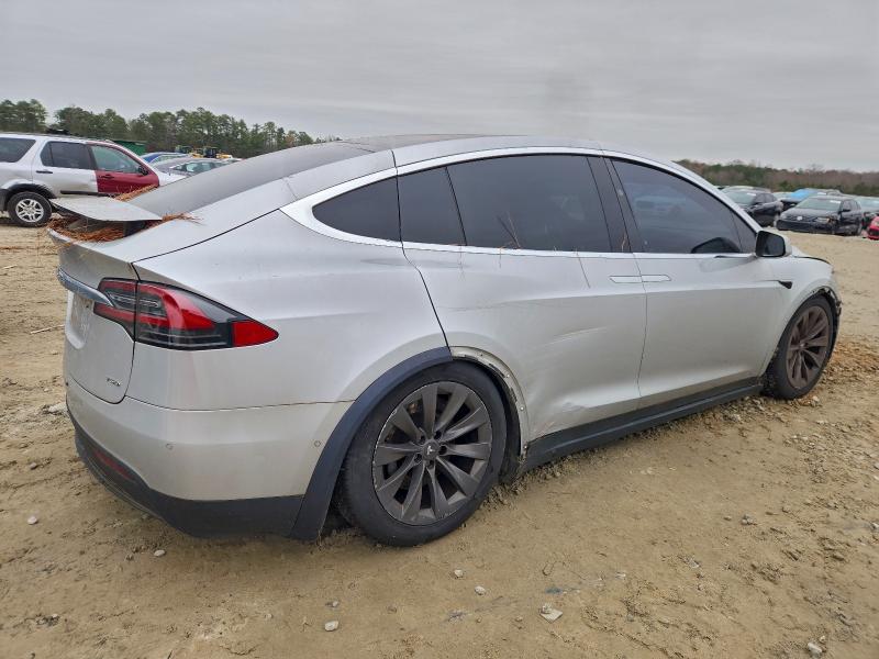 Фото 3 - TESLA MODEL X