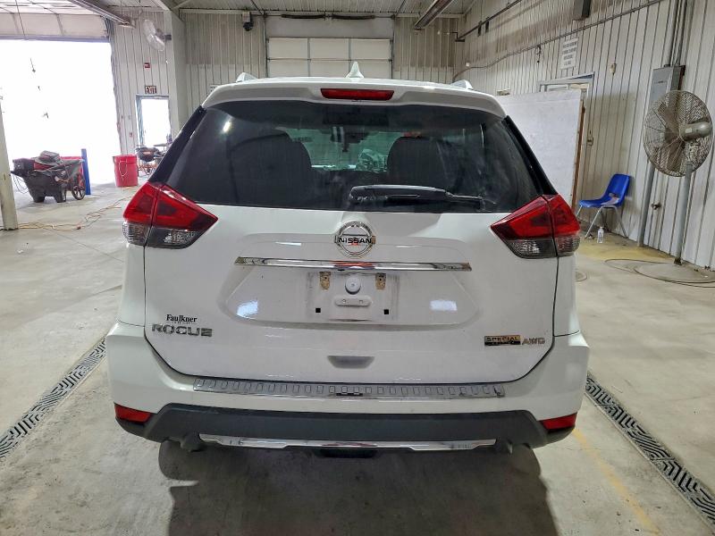 Фото 6 - NISSAN ROGUE