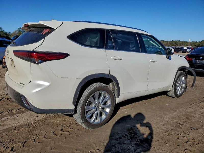 Фото 3 - TOYOTA HIGHLANDER