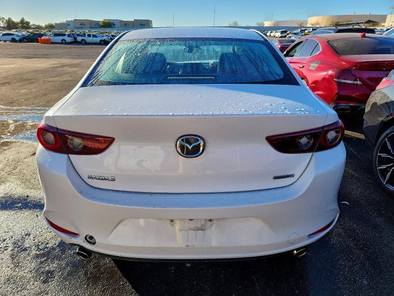 Фото 6 - MAZDA 3