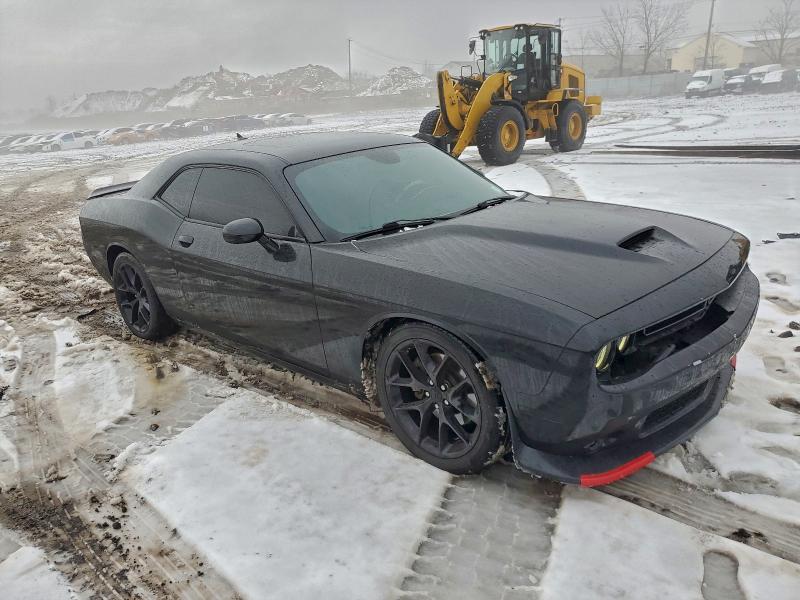 Фото 4 - DODGE CHALLENGER