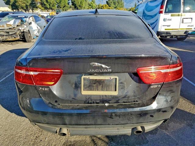 Фото 6 - JAGUAR XE