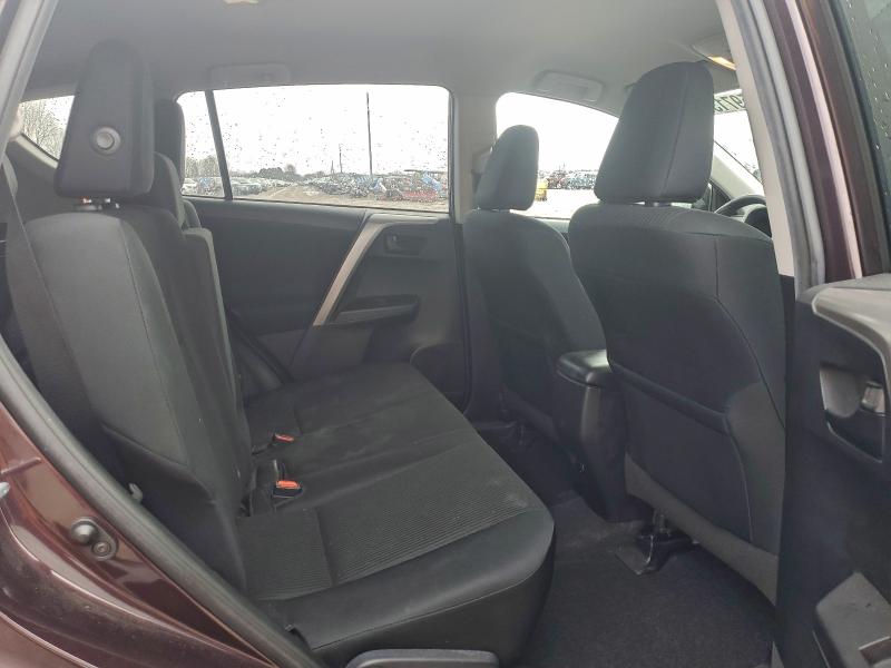 Фото 11 - TOYOTA RAV4