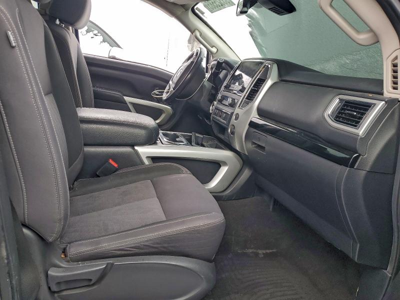 Фото 7 - NISSAN TITAN