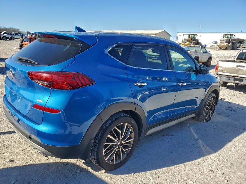 Фото 3 - HYUNDAI TUCSON