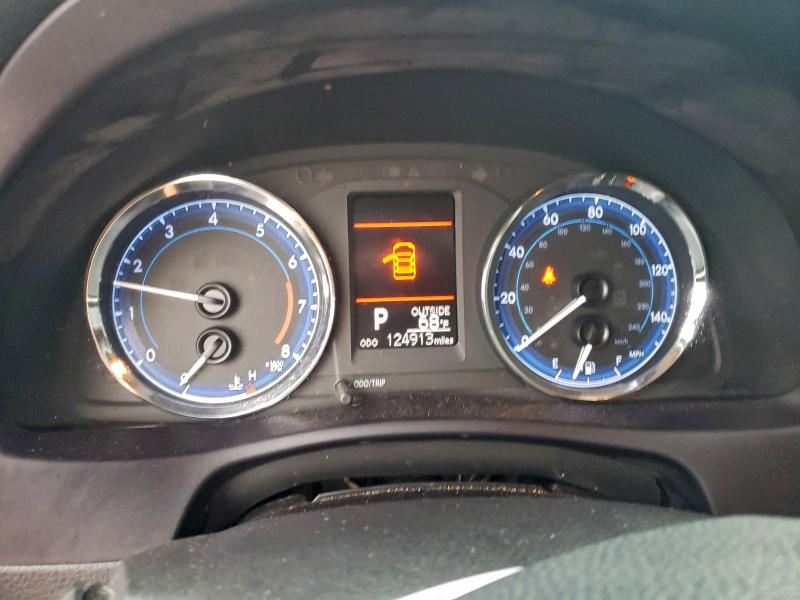 Фото 9 - TOYOTA COROLLA