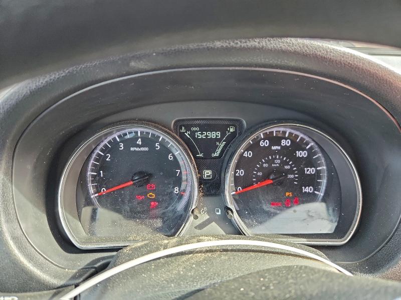 Фото 9 - NISSAN VERSA