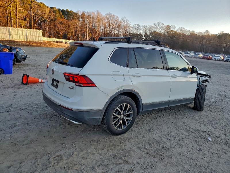 Фото 3 - VOLKSWAGEN TIGUAN