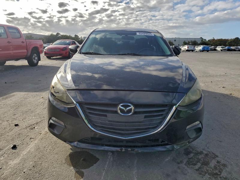 Фото 5 - MAZDA 3