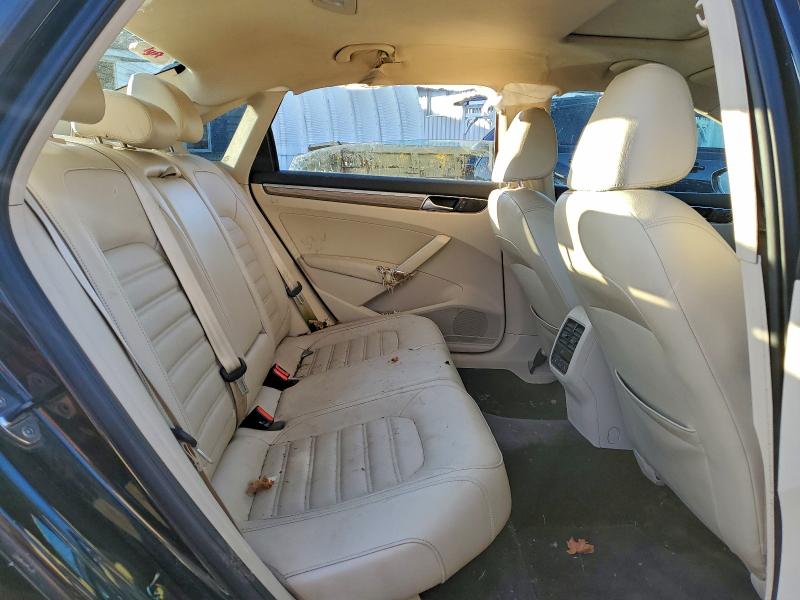 Фото 10 - VOLKSWAGEN PASSAT